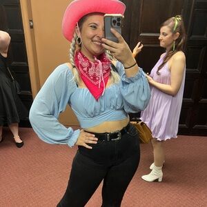 Light blue, linen long sleeve, back tie detail, crop top, puff sleeves